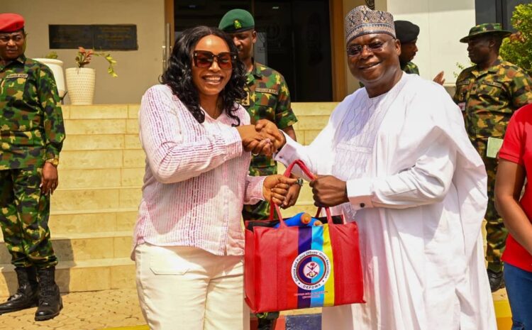  CHIEF OF DEFENSE STAFF VISITS DEPOWA SECRETARIAT